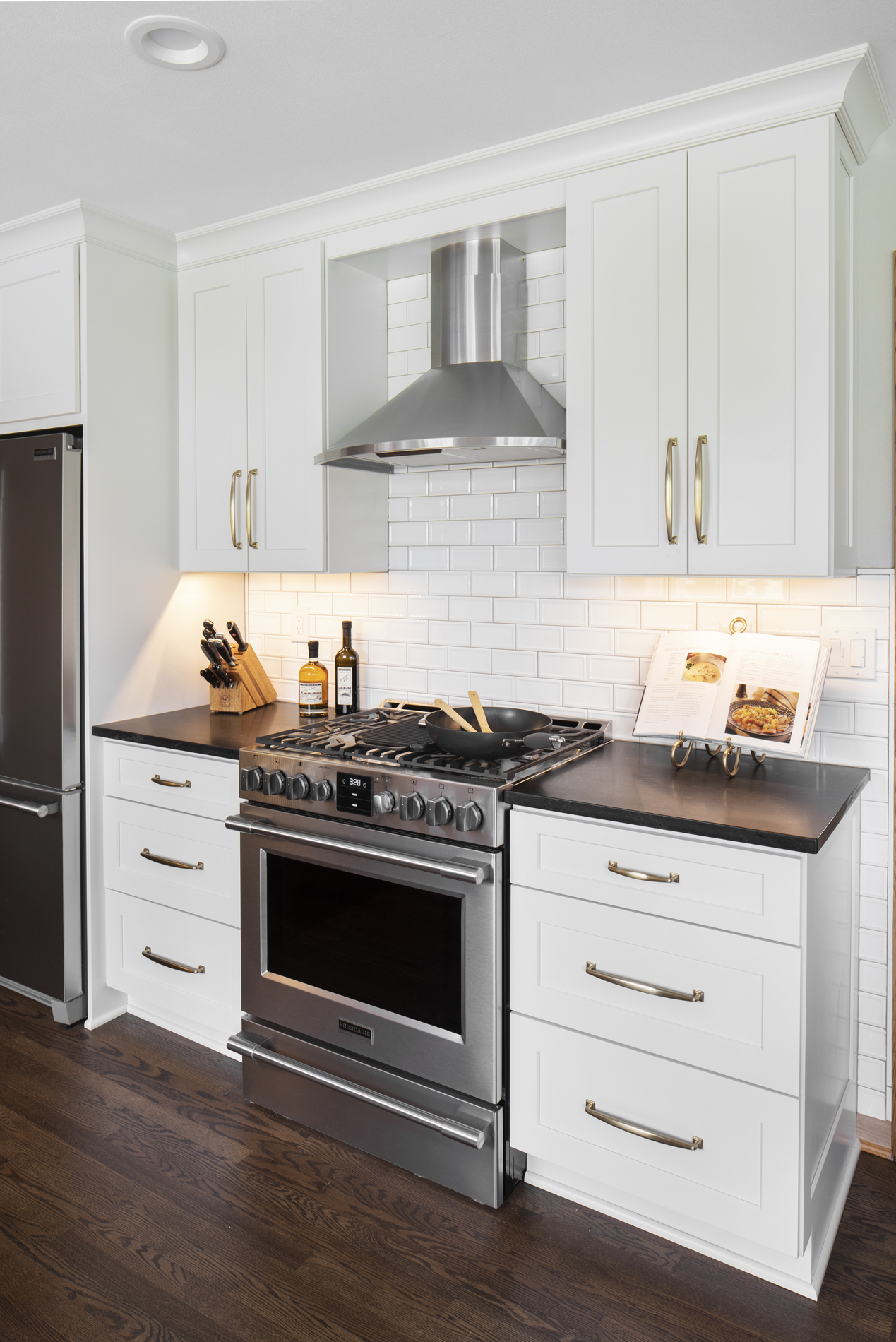 White, Black, and Gold Set the Stage for a Glamorous Kitchen - Dura