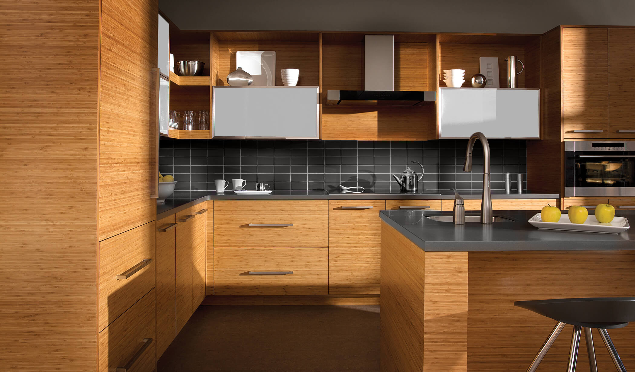 Trend Study: Horizontal Grain Cabinets Make Kitchen ...