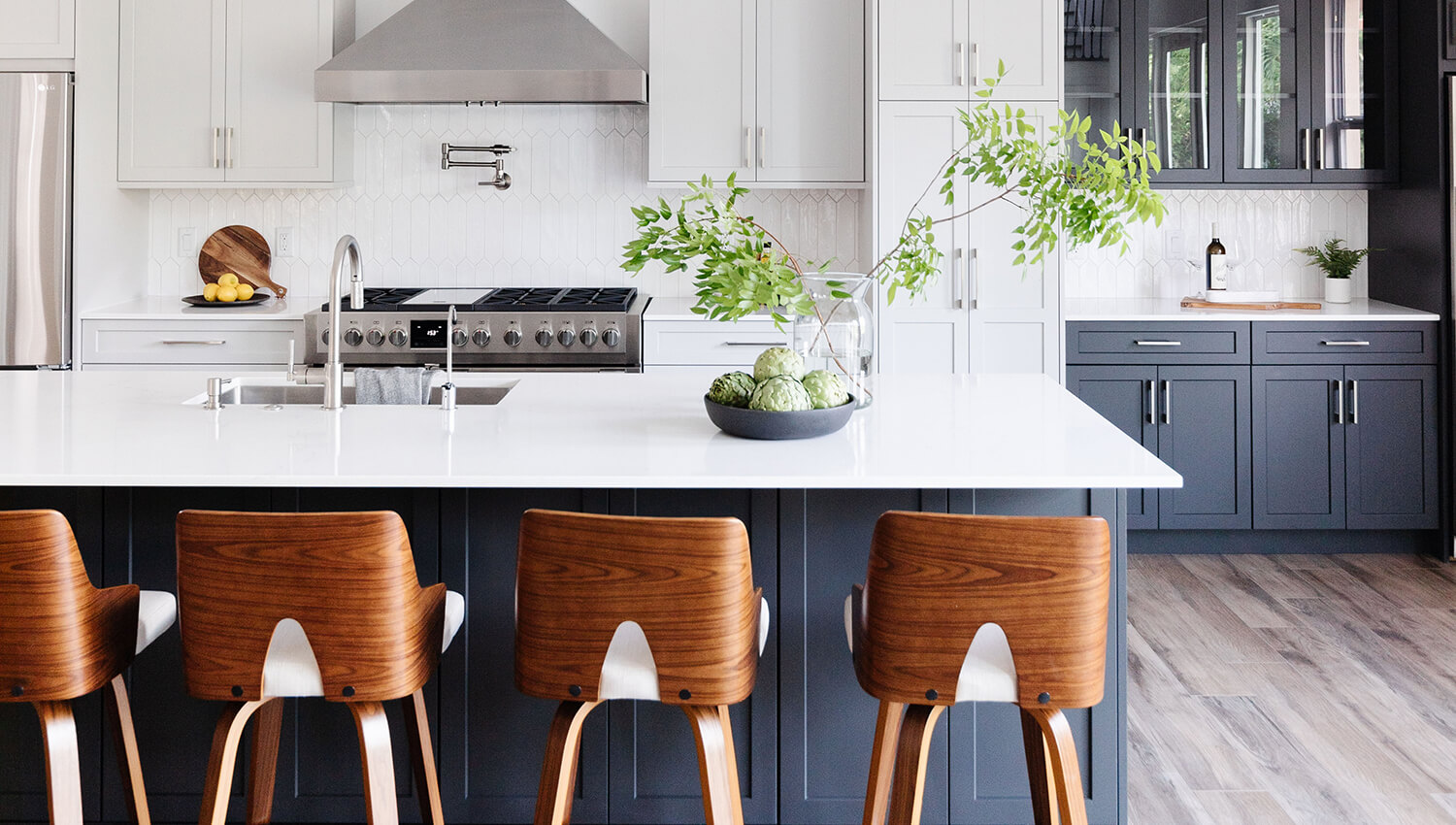 A Black and White mid-century modern kitchen.