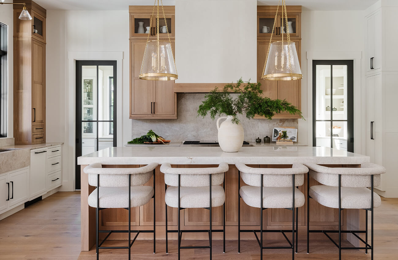 Kitchen cabinets made in the USA. Dura Supreme Cabinetry is an American made cabinetry manufacturer and a nationwide cabinetry brand that's become a household name.